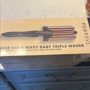 FoxyBae Rose Gold Wavy Baby Triple Waver